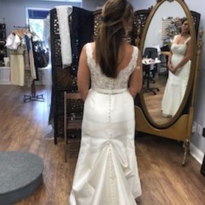 Liancarlo Couture Silk Wedding Dress Never WORN!!!